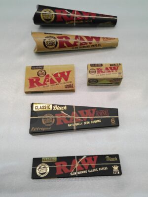 RAW Classic Rolling Papers